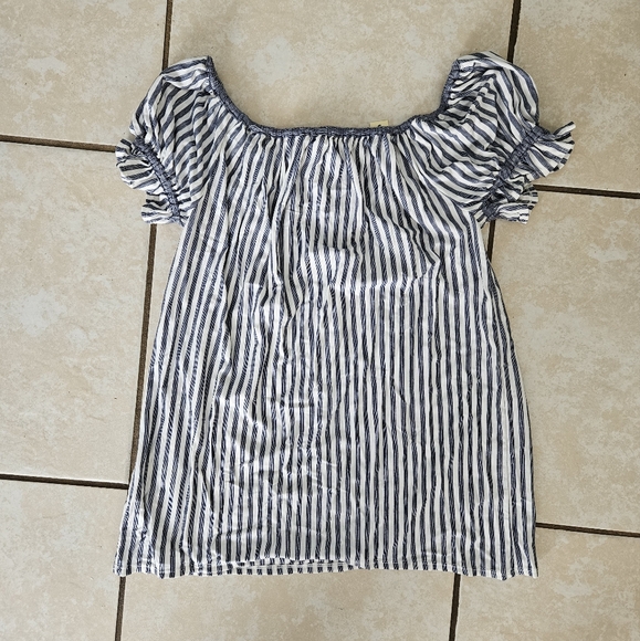Striped Top - Picture 4 of 4